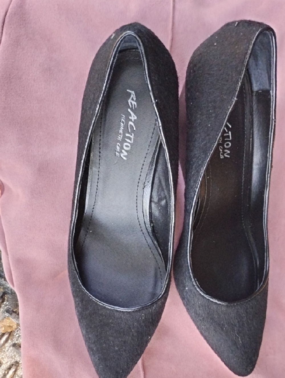 Reaction Kenneth Cole Black Pointed-Toe Woolette Flats